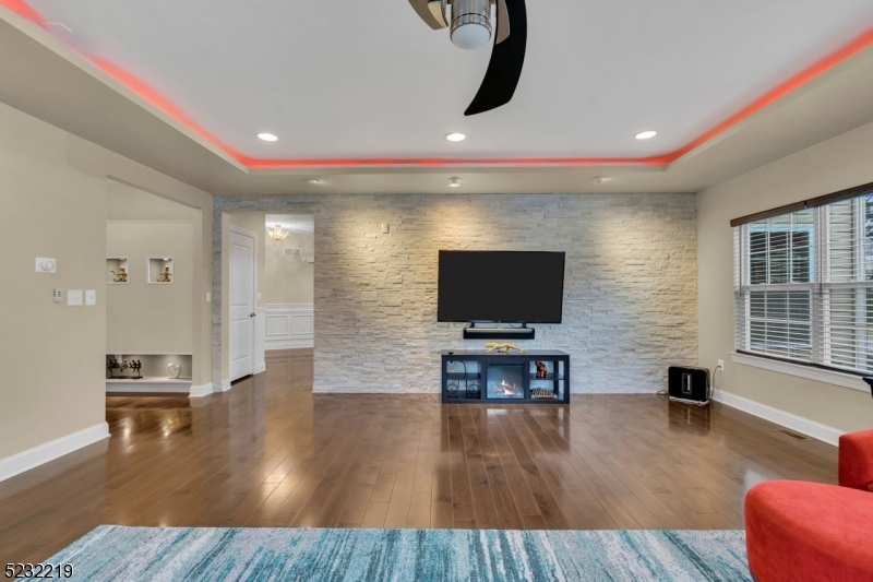 Dynasty Estate - Residential