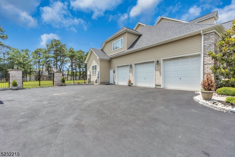 Dynasty Estate - Residential