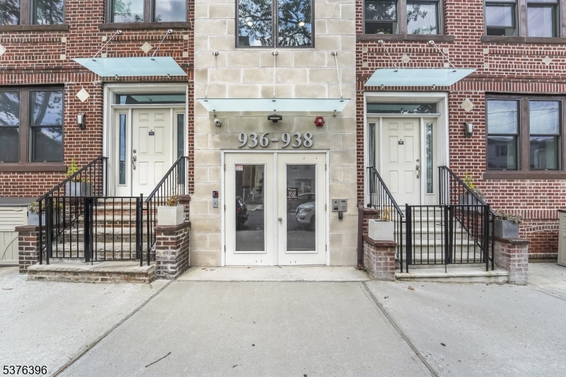 Journal Square - Residential