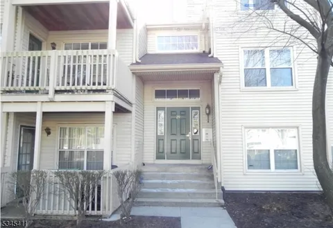 MLS: 3952007