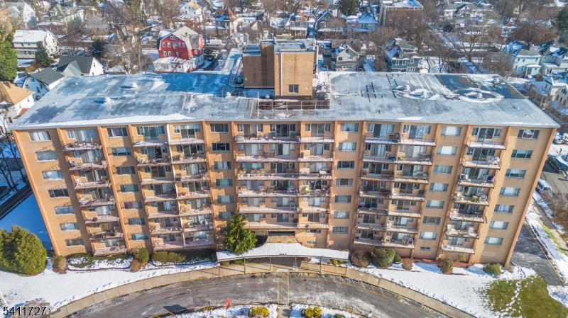 Marlboro House - Residential