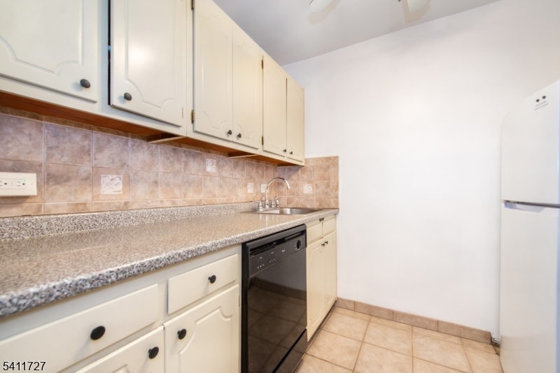 Marlboro House - Residential