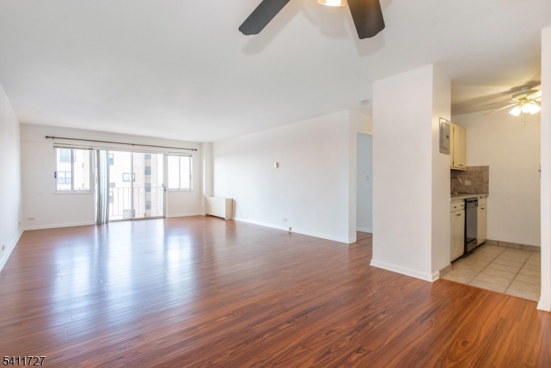 Marlboro House - Residential