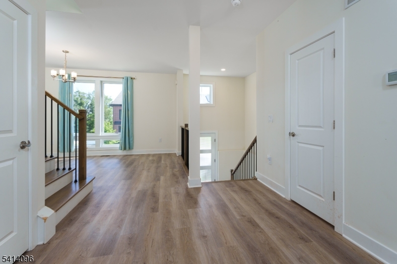 MONTGOMERY CROSSING - Residential Lease