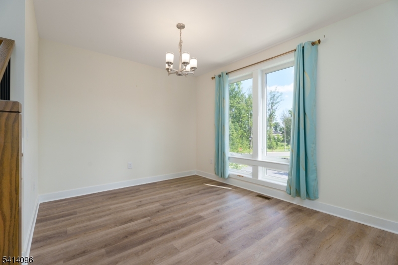 MONTGOMERY CROSSING - Residential Lease