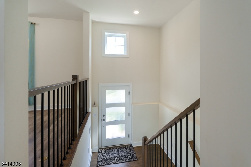 MONTGOMERY CROSSING - Residential Lease