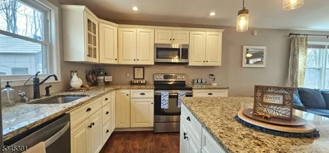 341 Elmira Trl, Hopatcong Boro, NJ 07843 - MLS#: 3952192
