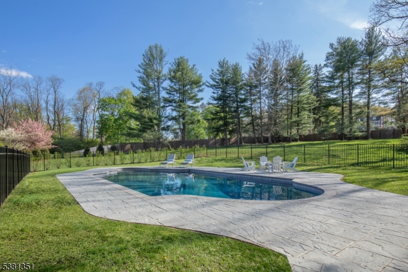 New Vernon - Residential