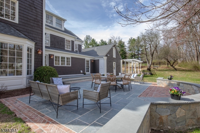 New Vernon - Residential