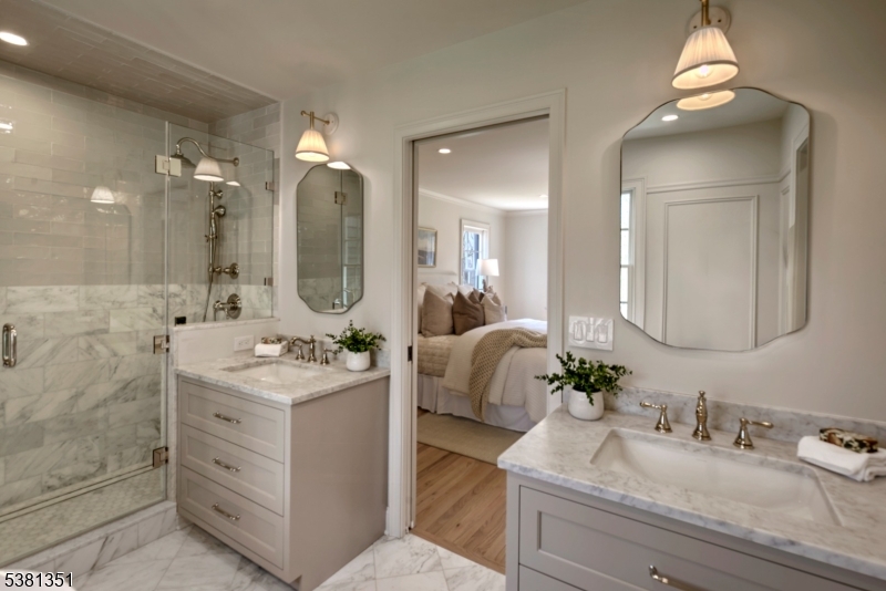 New Vernon - Residential