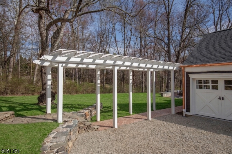 New Vernon - Residential