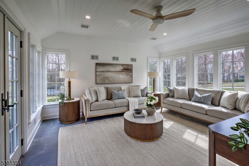 New Vernon - Residential