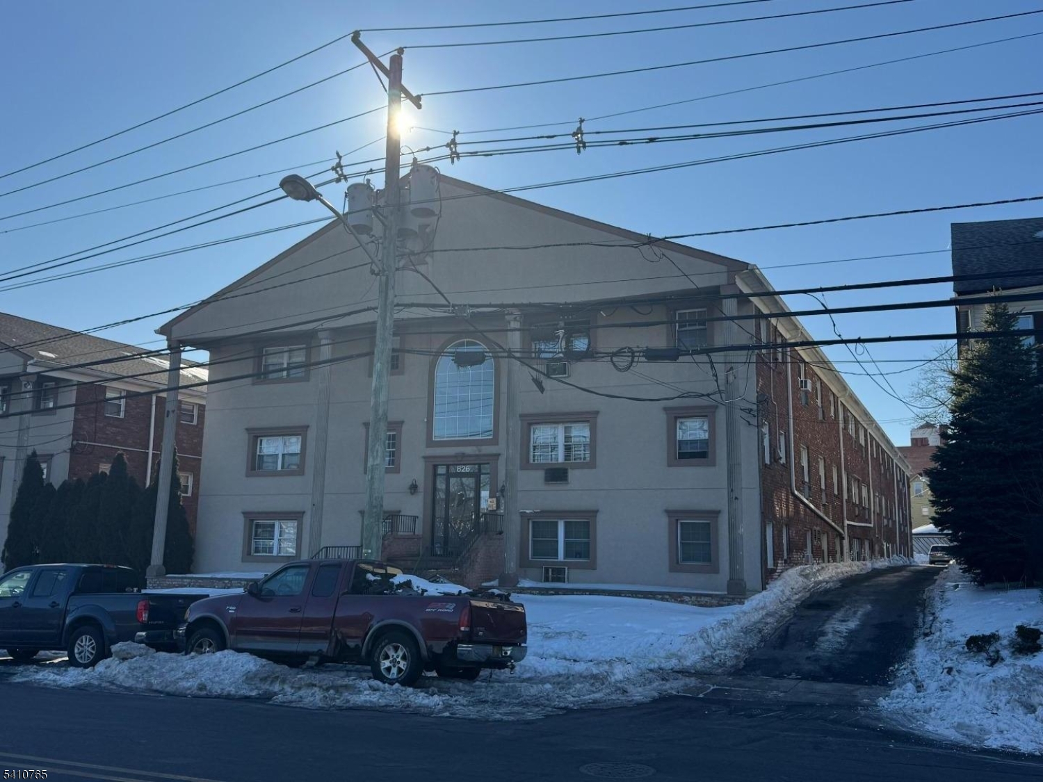 Condo/Coop/Townhouse - Residential