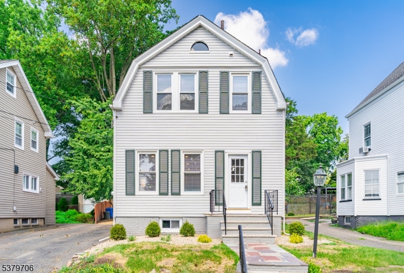 Gregory Avenue - Residential