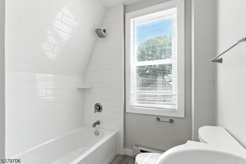 Gregory Avenue - Residential