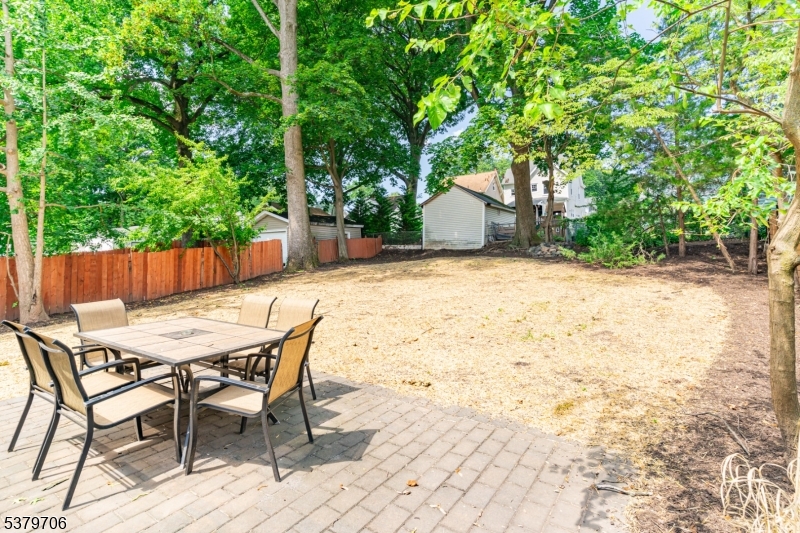 Gregory Avenue - Residential