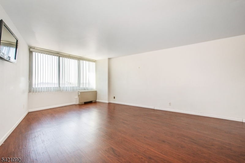 CLARIDGE 1 - Residential