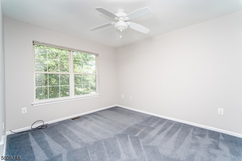 HAMILTON WOODS - THE HILLS - Residential