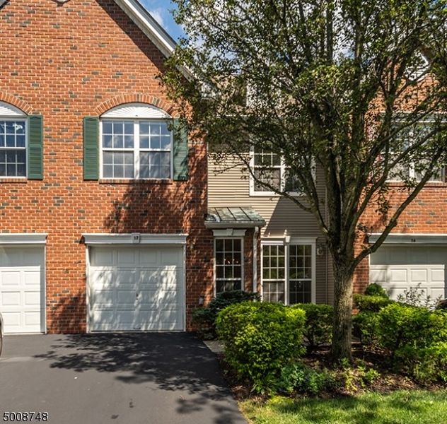 HAMILTON WOODS - THE HILLS - Residential