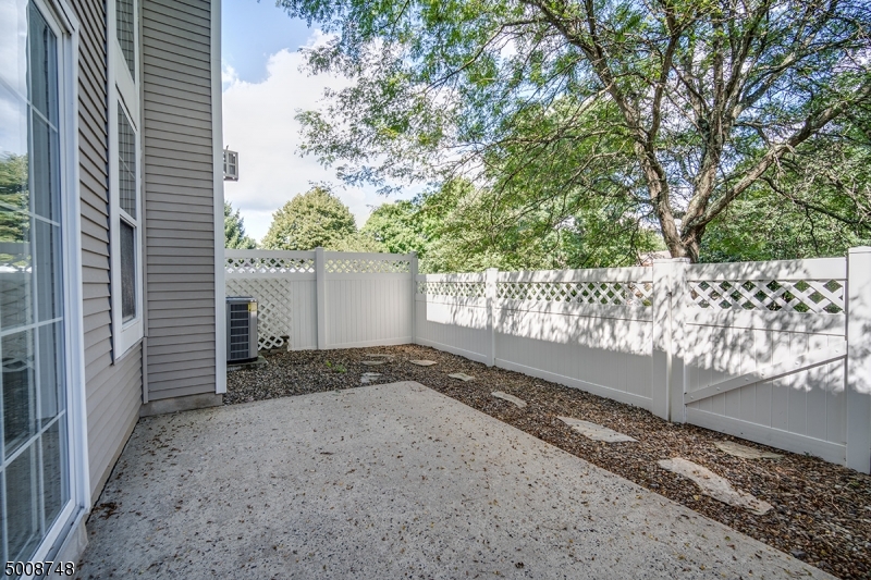 HAMILTON WOODS - THE HILLS - Residential