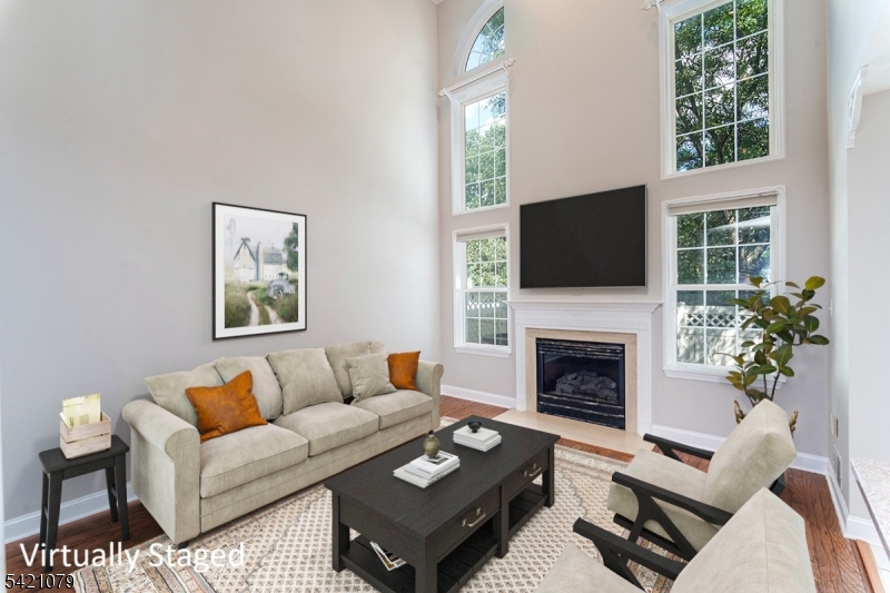 HAMILTON WOODS - THE HILLS - Residential