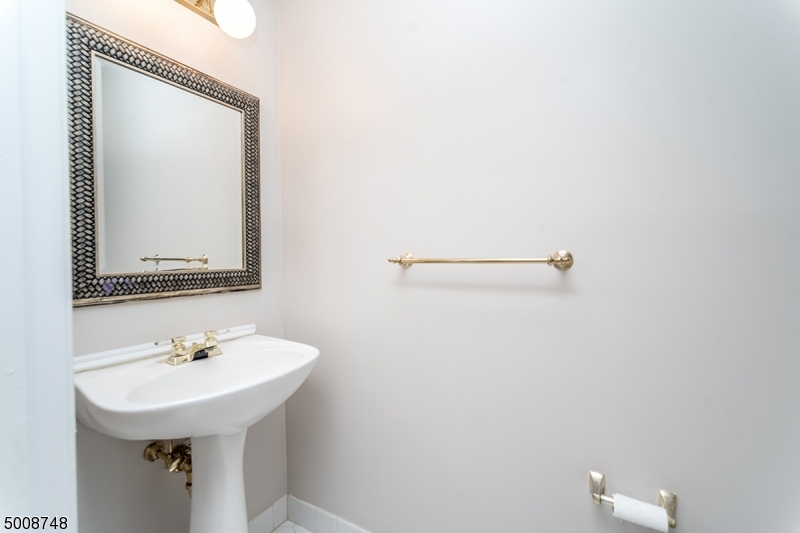 HAMILTON WOODS - THE HILLS - Residential