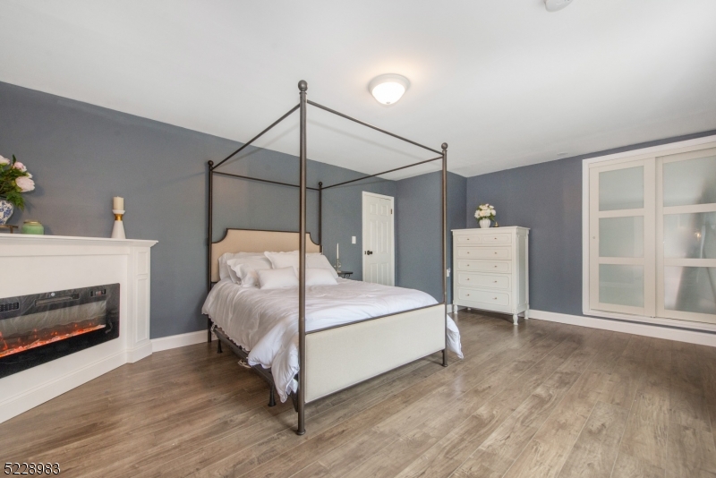 Diamond Hill - Residential