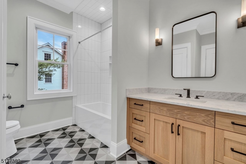 Linden Lane - Residential