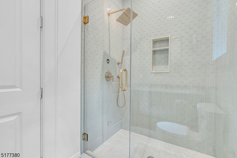 Linden Lane - Residential