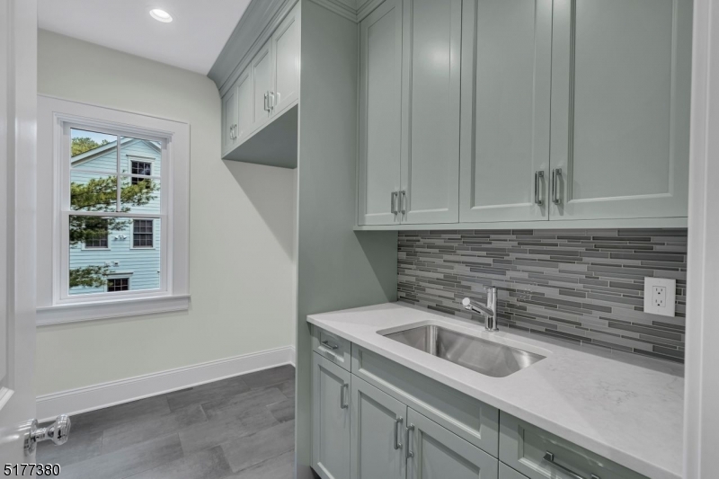 Linden Lane - Residential