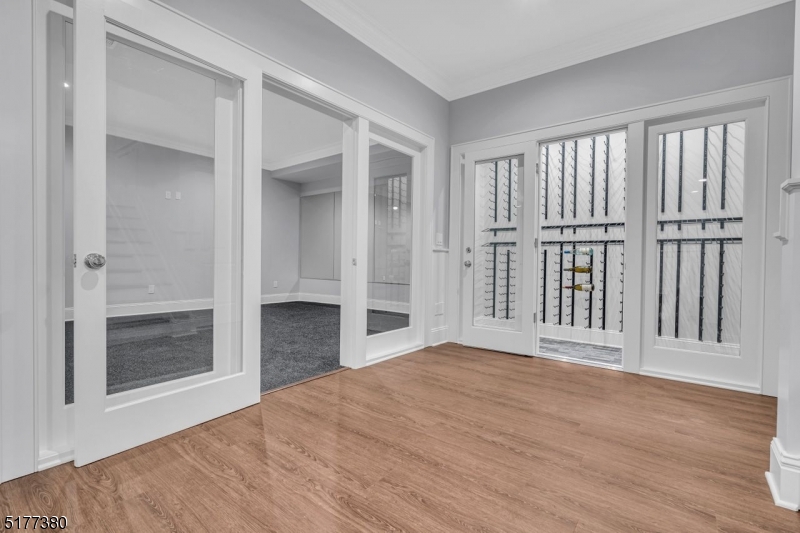 Linden Lane - Residential