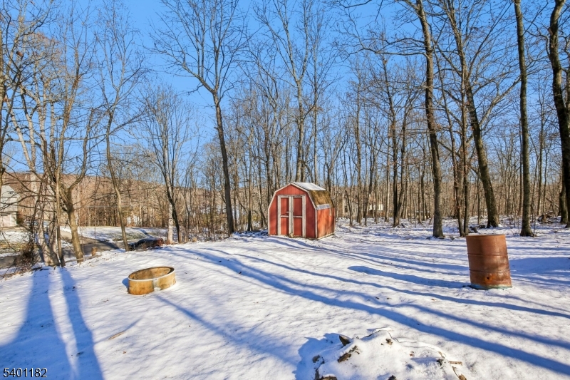 Barry Lakes - Residential