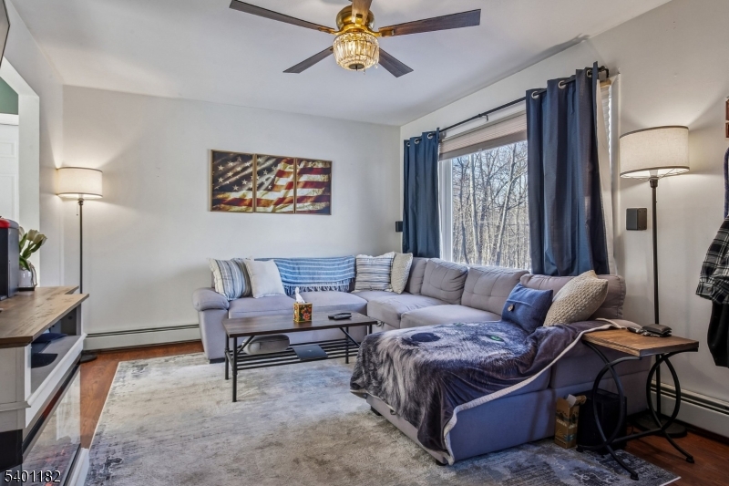 Barry Lakes - Residential