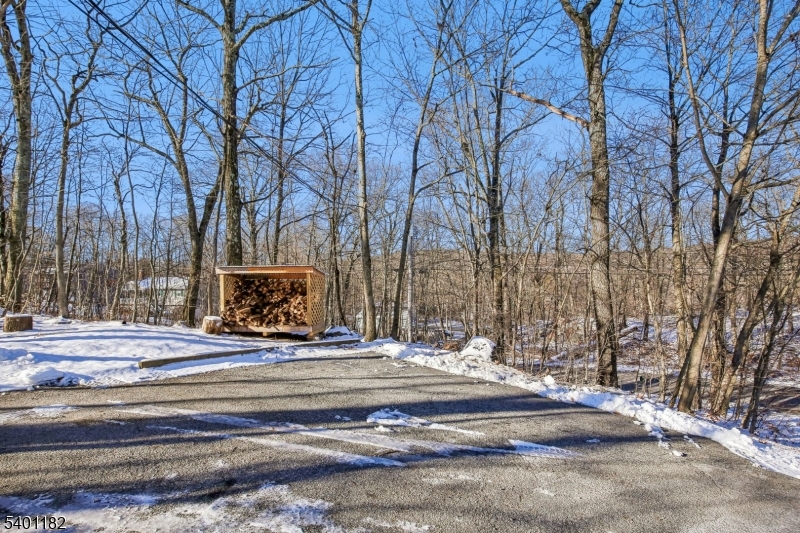 Barry Lakes - Residential