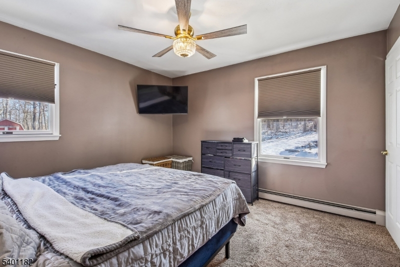 Barry Lakes - Residential