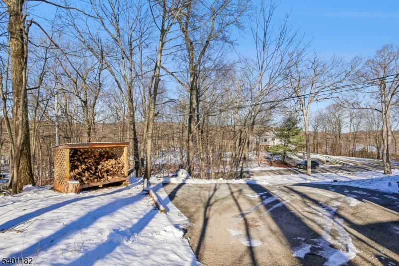 Barry Lakes - Residential