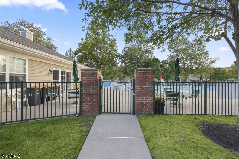 Stratton Meadows - Residential Lease