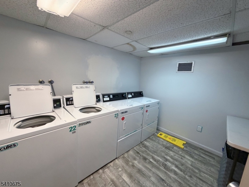 Linden Towers - Residential