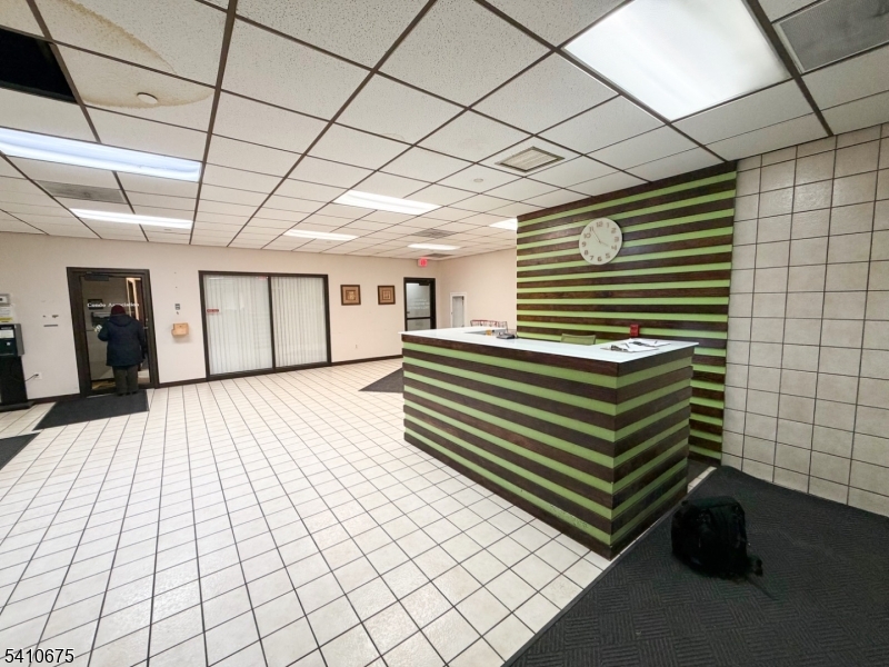 Linden Towers - Residential