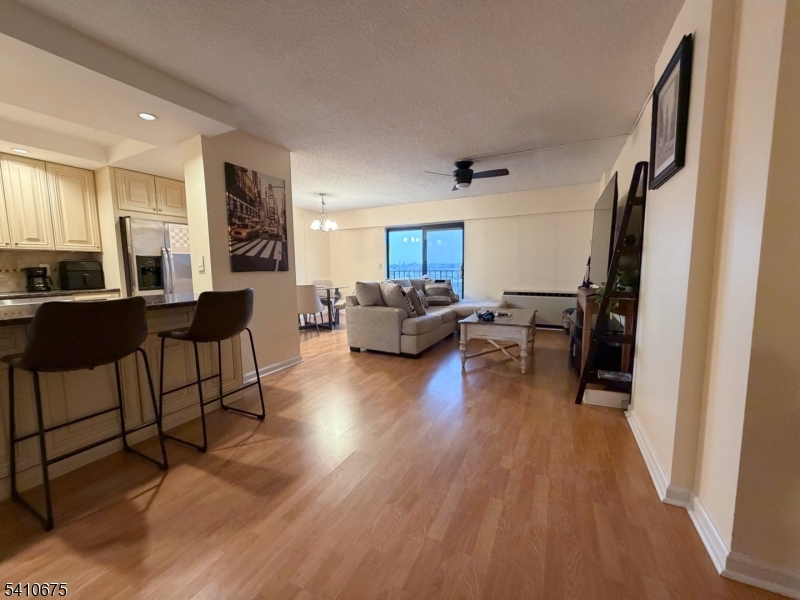 Linden Towers - Residential