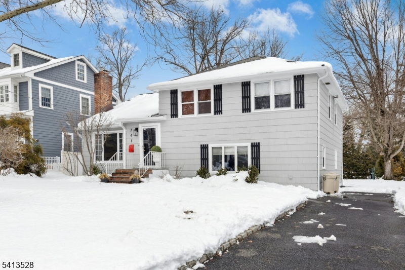 South side near schools - Residential