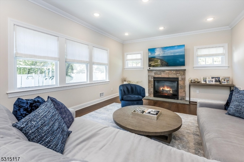 Collins - Residential