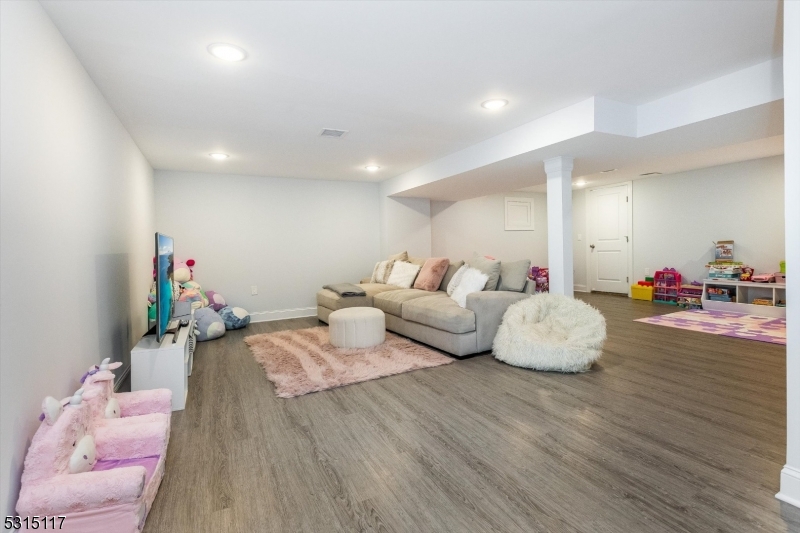 Collins - Residential