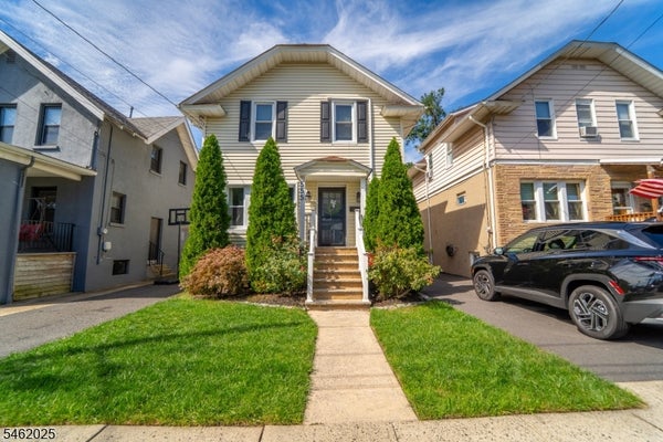 555 E MAPLE AVE, WOODBRIDGE, NJ 07095 - Image 20209a1a5fc06bf77bfda9af98ff1bb9/84841152