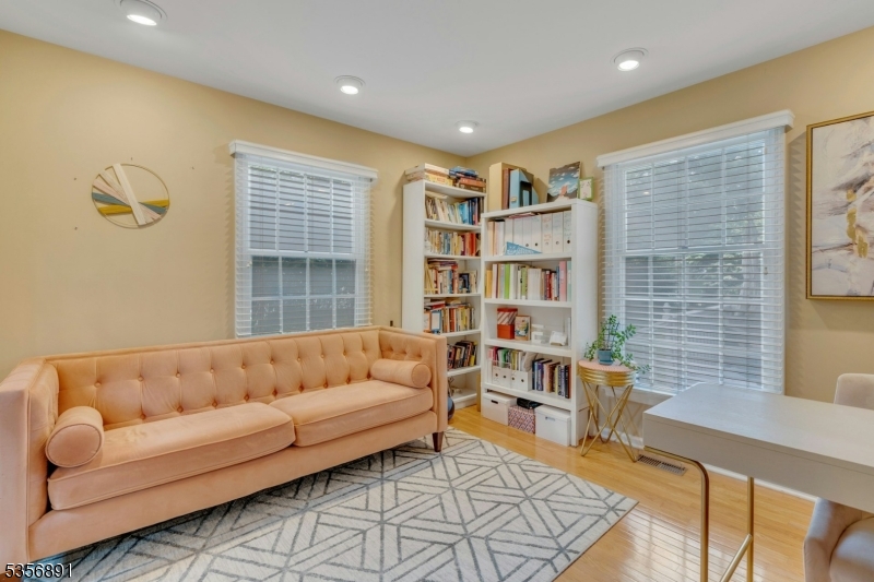 Spring Ridge - Residential