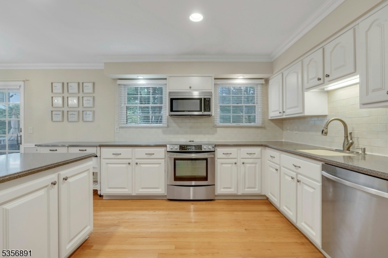 Spring Ridge - Residential