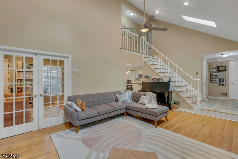 Spring Ridge - Residential