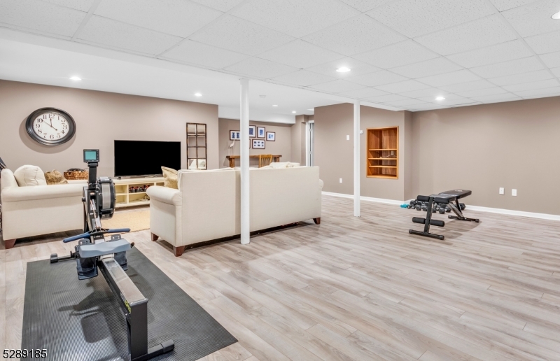 Brush Meadows - Residential