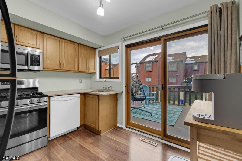 Hastings Square - Residential