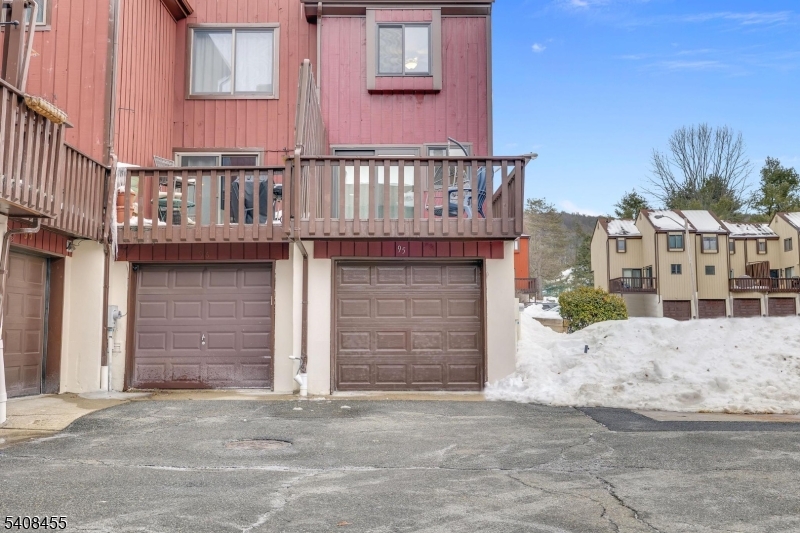 Hastings Square - Residential